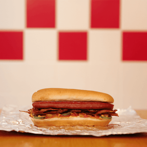 Hotdog met bacon