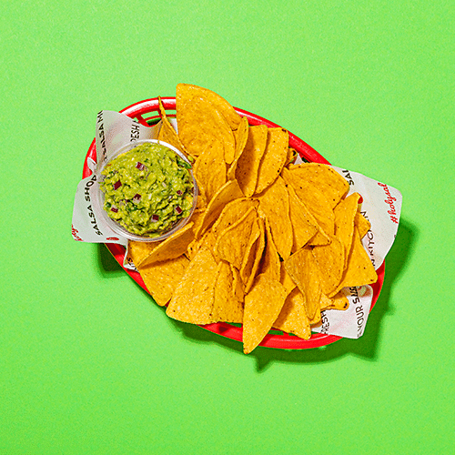 Tortilla chips en guacamole