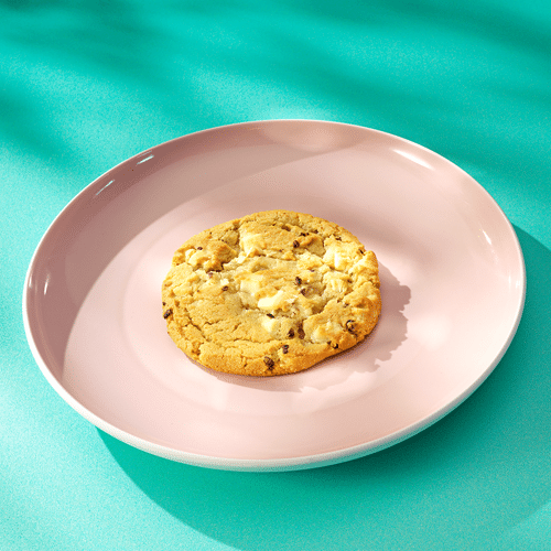 White Belgian Chocolate-Raspberry Cookie