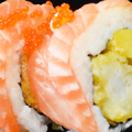 Ebi salmon roll