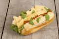 Old Amsterdam met pesto en tomatade