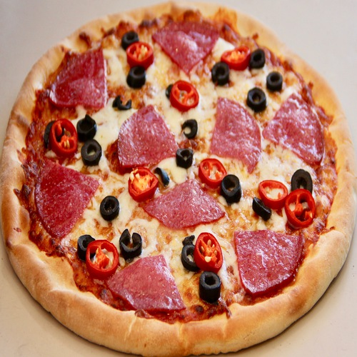 Pizza calabrese