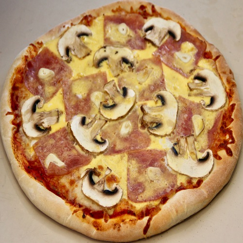 Pizza carbonara