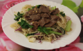 Shaked noodles with beef / Pho xao bo