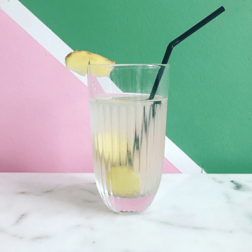 Homemade limoen en gember limonade