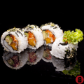 Uramaki ebi mango roll