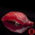 Maguro nigiri