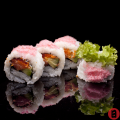 Uramaki sakura roll