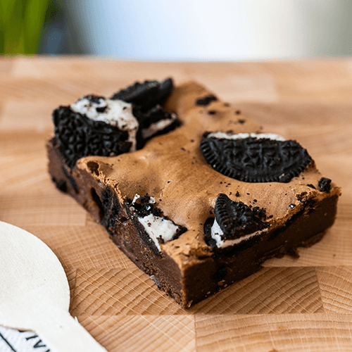 Brownie, oreo cookies