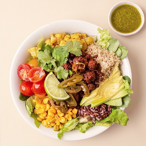 Hot summer mexicana salad (vegan)