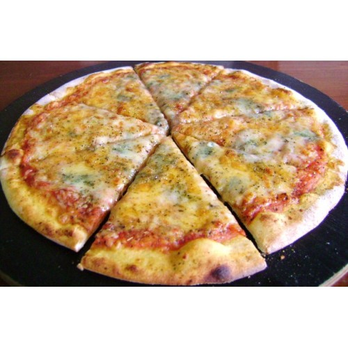 Pizza quattro formaggi