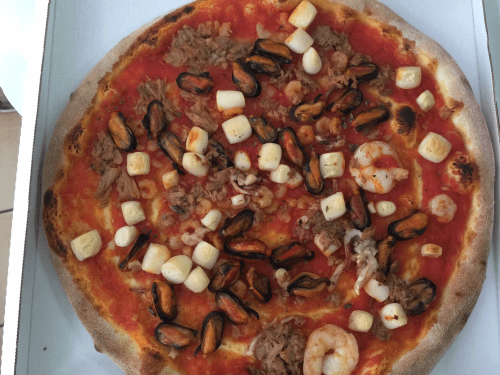 Pizza marinara