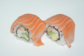 Salmon cheese maki