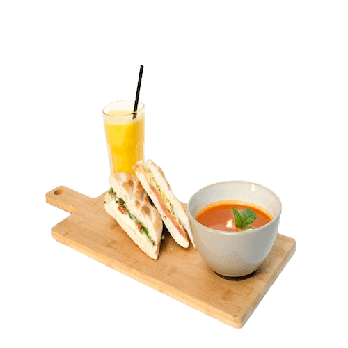 Fijne sandwiches, verse sap & soep
