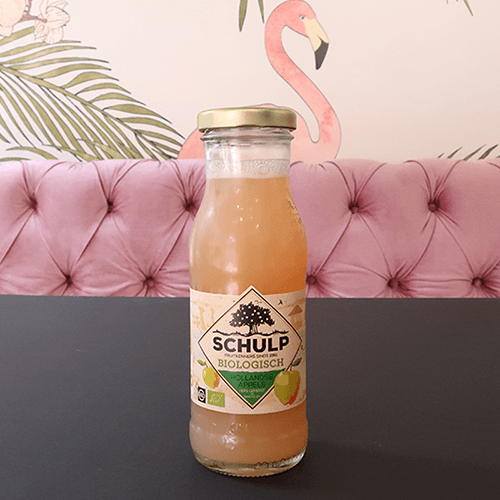 Organic apple juice (Schulp brand)