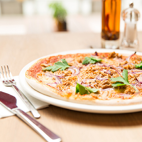 Pizza tonno