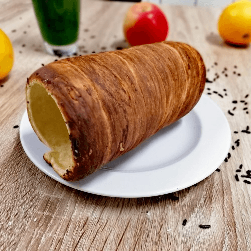 Cheese and pesto chimney cake