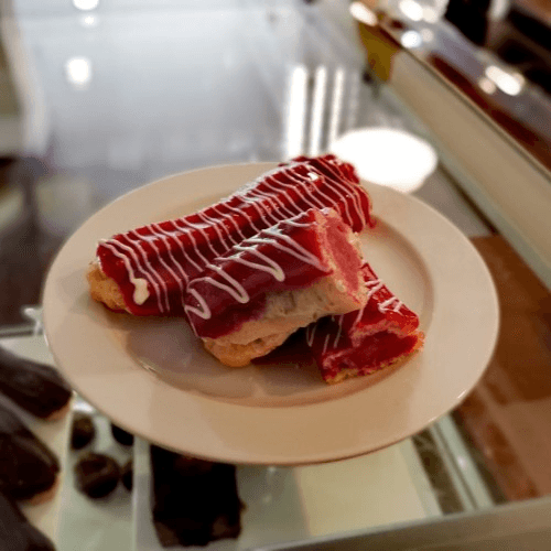 Raspberry eclair