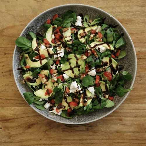 Avocado en aardbei salade