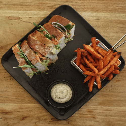 Club sandwich zalm en avocado