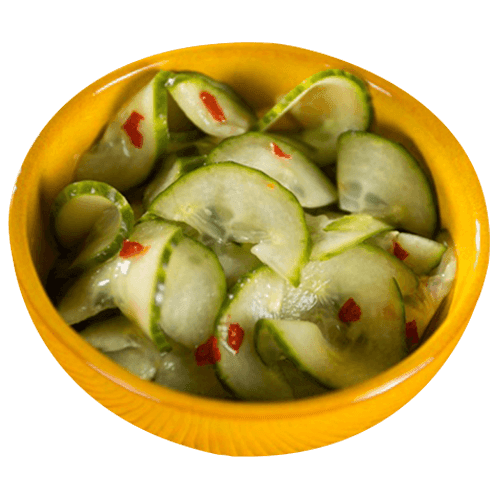 Bakje gemarineerde komkommersalade