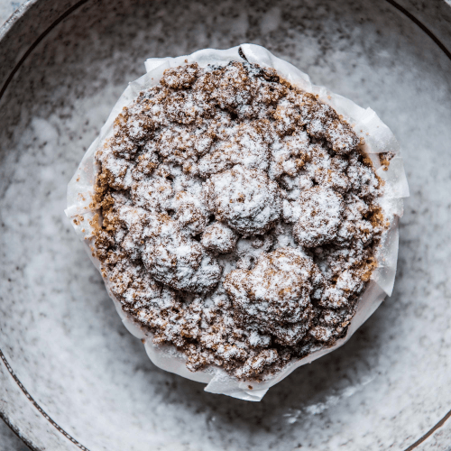Raspberry crumble cake