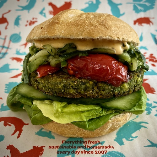 Falafel burger (vegan)