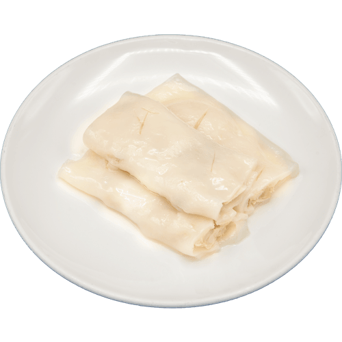 Steamed chicken rice noodle roll