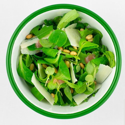 Groene salade met frambozendressing