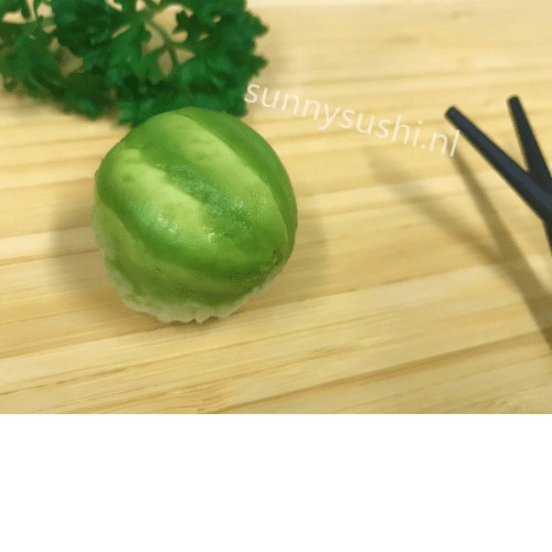 Avocado boll sushi