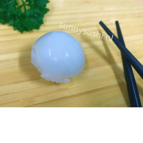 Ika boll sushi