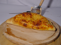 Pizza calzone tonno (folded pizza), 32 cm