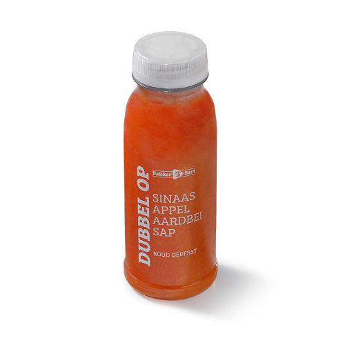 Vers sap sinaasappel-aardbei