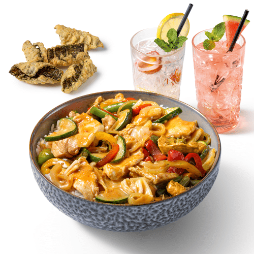 Chicken saté, tempura crisps en drinken