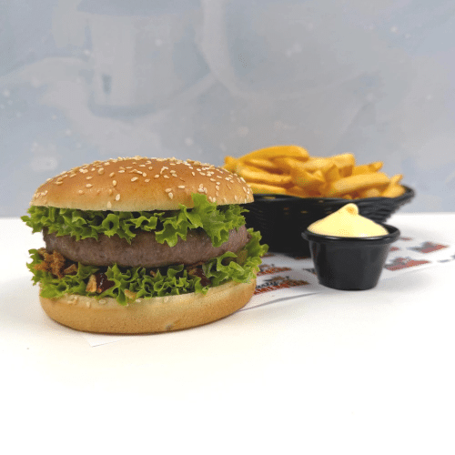 Classic BBQ-burger meal