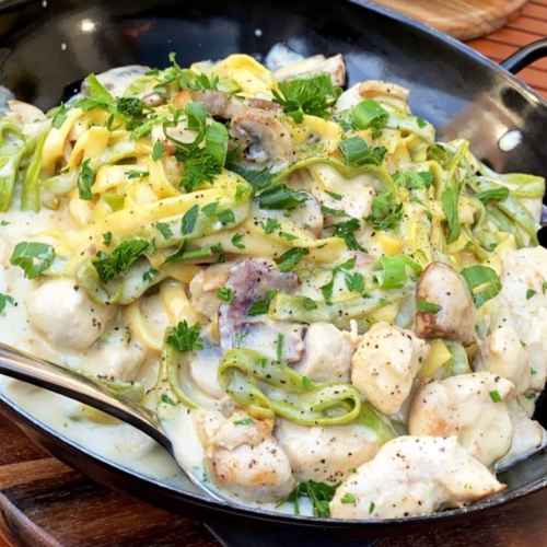 Tagliatelle pollo e funghi