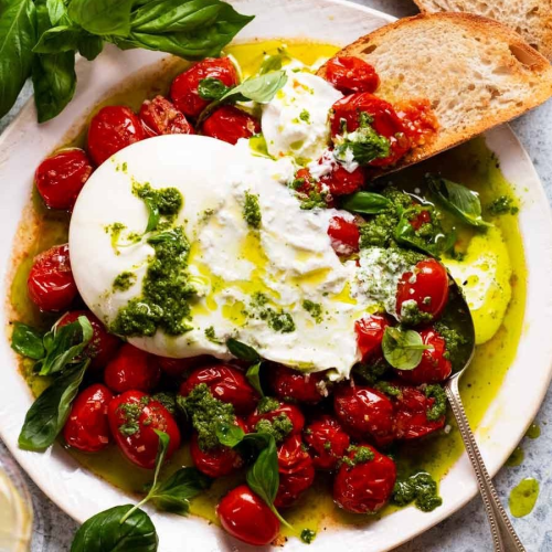 Tomato burrata salad