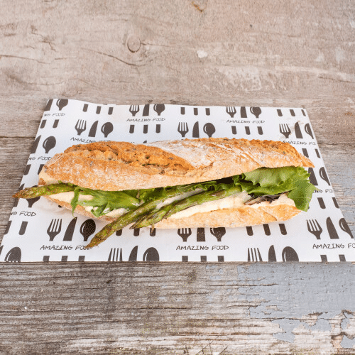 Broodje hummus met groene asperges