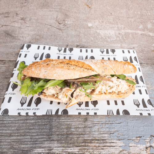 Broodje met gerookte makreelsalade