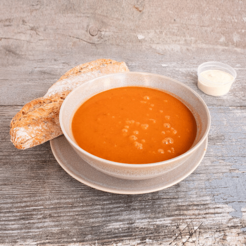 Geroosterde tomatensoep met baguette en aioli