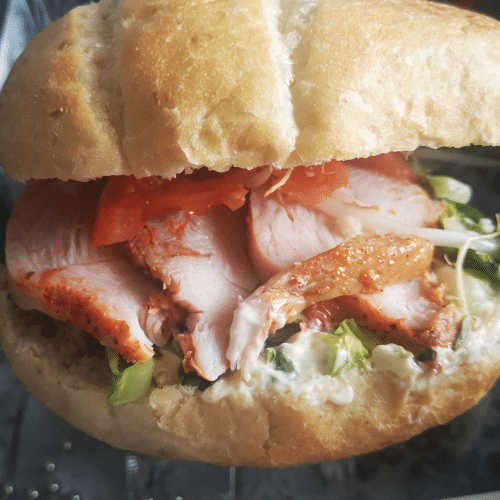 Broodje met frisdrank en dessert