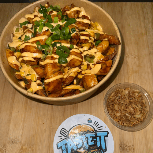 Loaded fries met malse teriyaki kip
