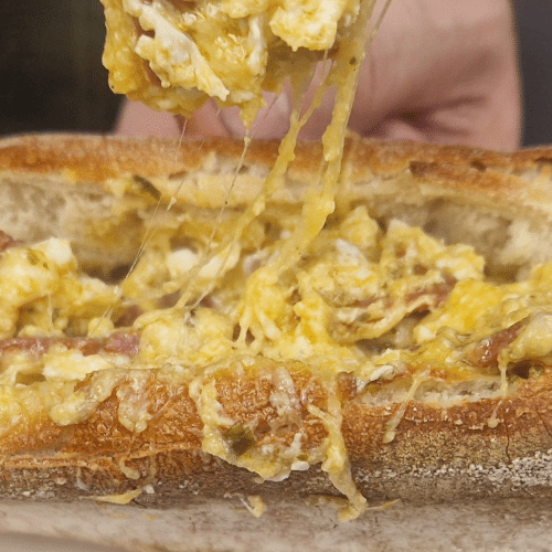 Broodje baguette sucuk en kaas