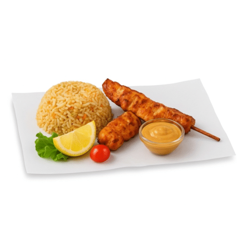 Nasi met kipsaté schotel