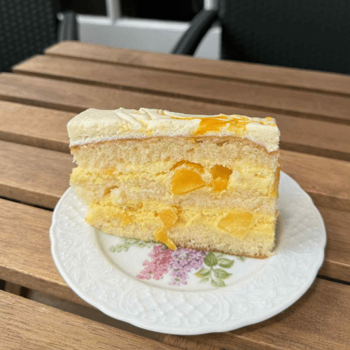 Mango mousse cake