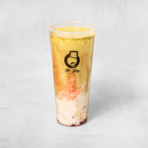 Strawberry matcha yoghurt