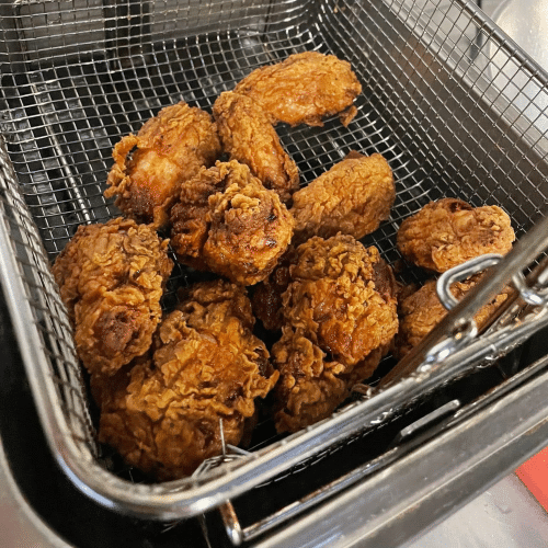 Tien hot wings
