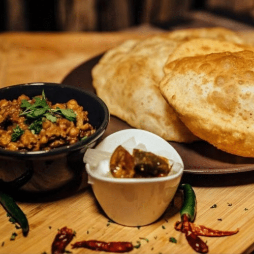Chola bhatura
