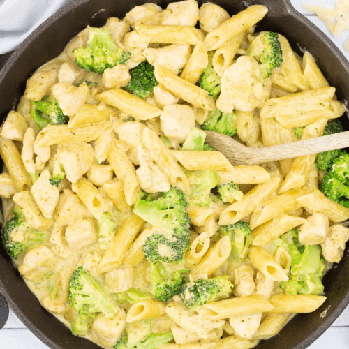 Pasta pollo pesto speciaal