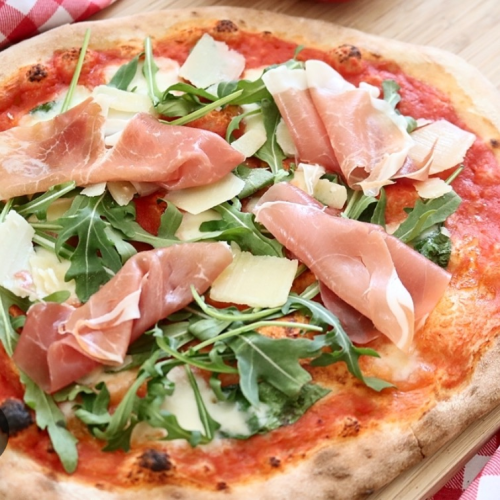 Pizza pesto rosso